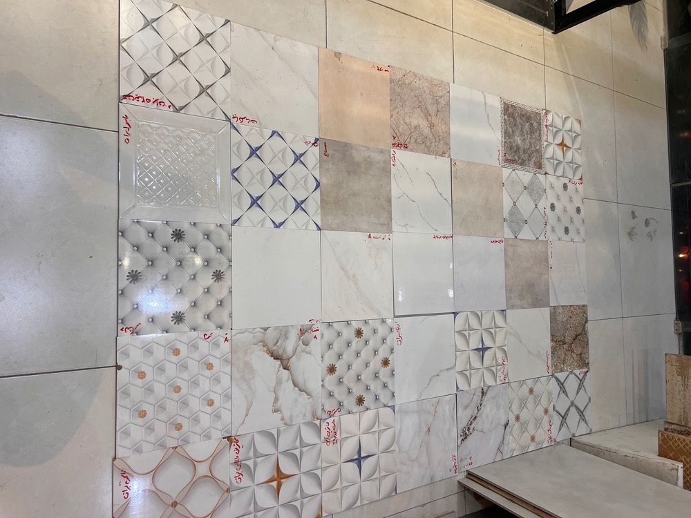 سرامیک 30*30 در طرح های مختلف درجه یک از کارخانه نیلوفر